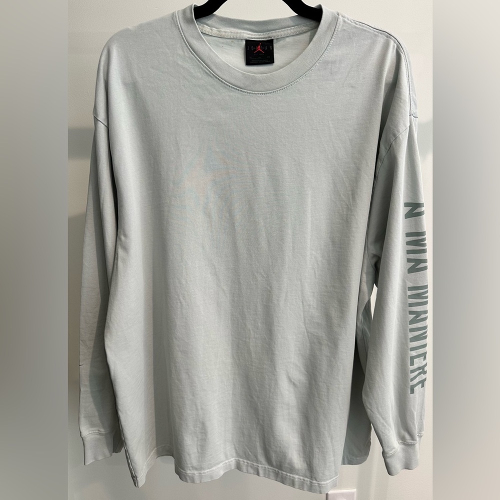 Professional Athletes Nike Air Jordan Long Sleeve Shirt
Blue/Grey- Size XL